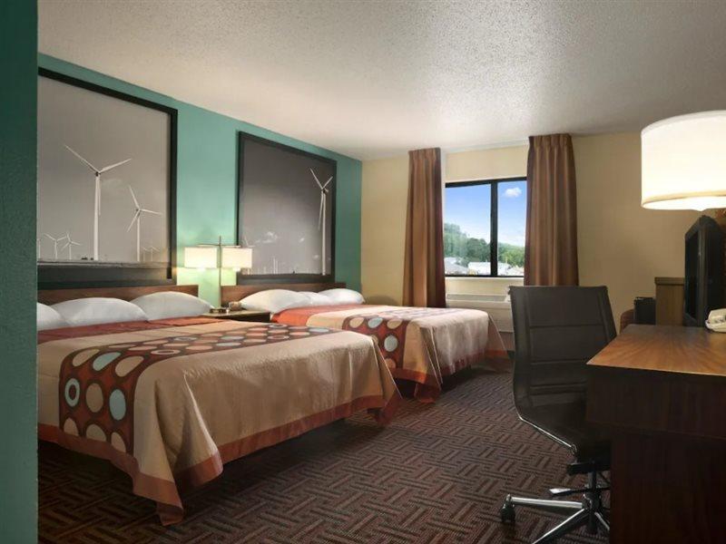 Super 8 By Wyndham East Peoria Motel Exterior photo