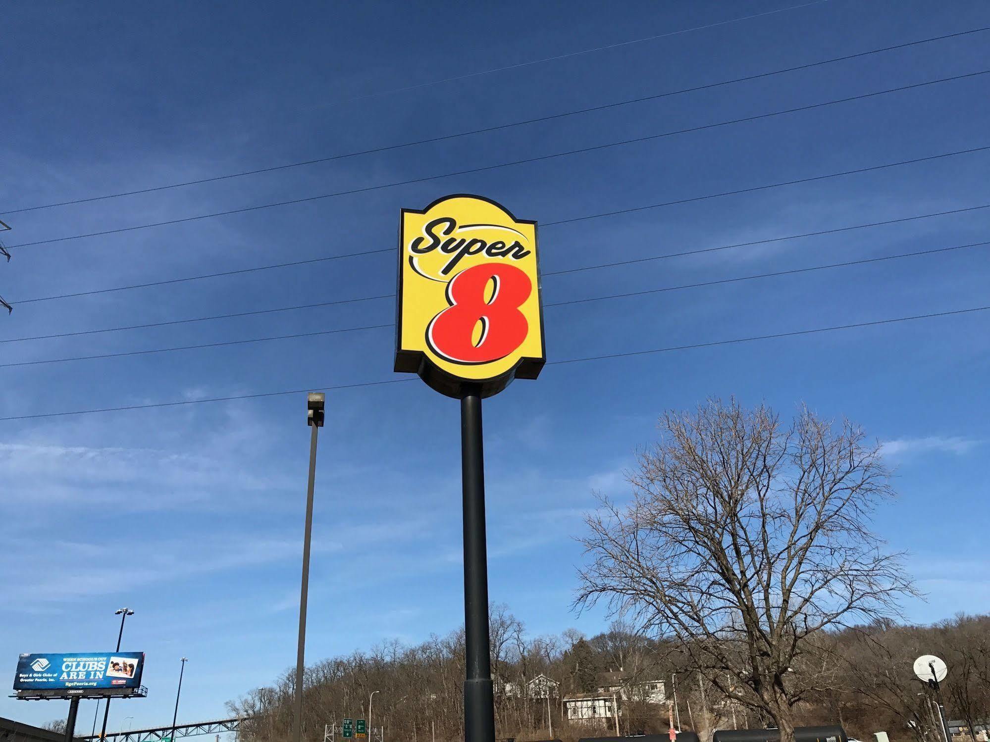 Super 8 By Wyndham East Peoria Motel Exterior photo